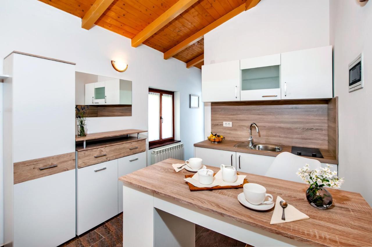 Apartments Carmelo Rovinj Eksteriør billede