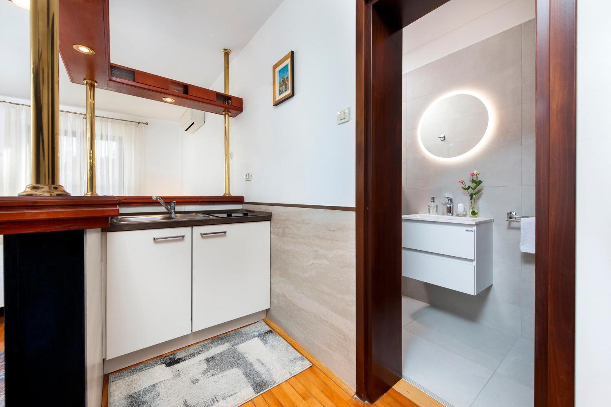 Apartments Carmelo Rovinj Eksteriør billede