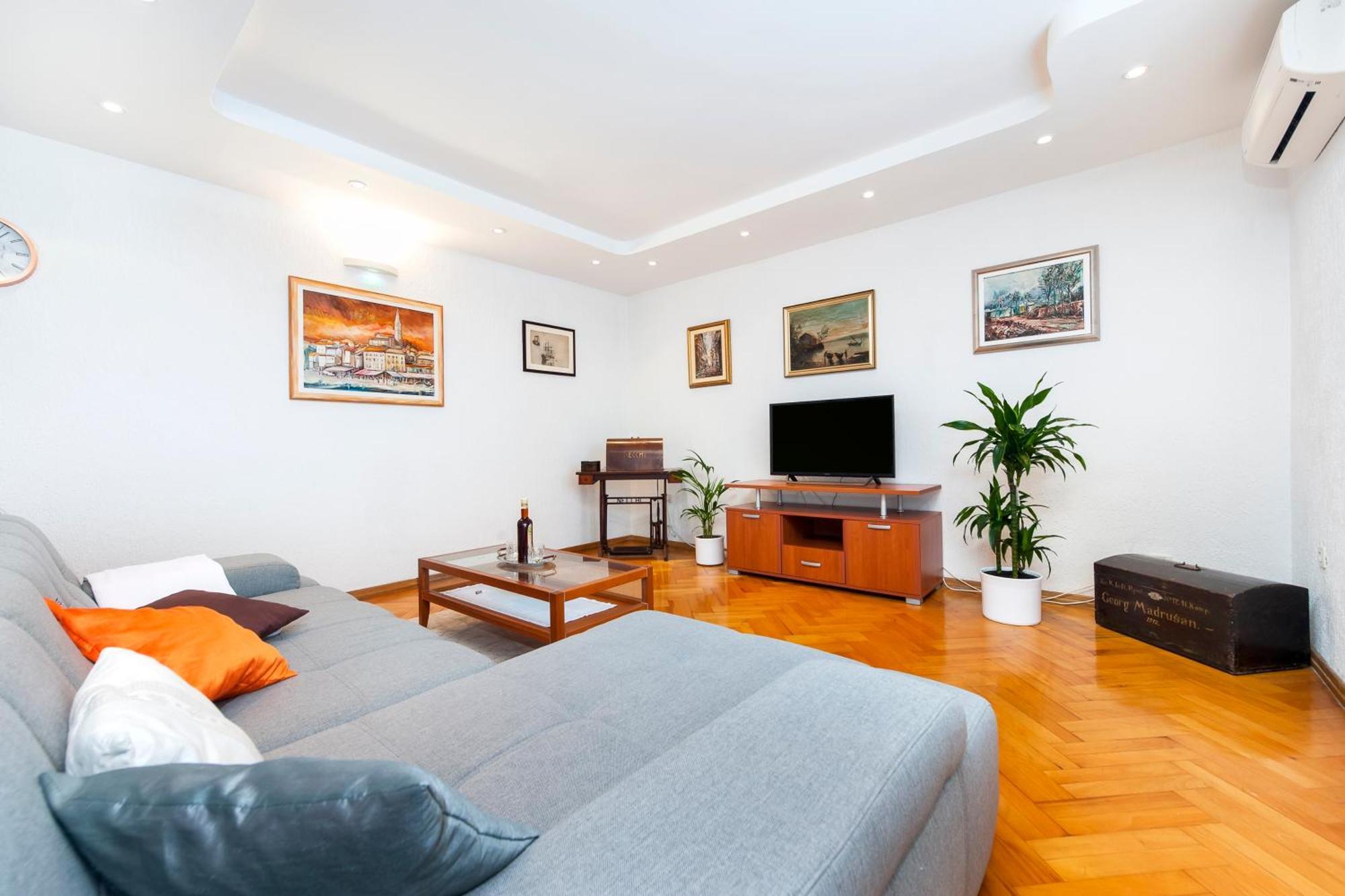 Apartments Carmelo Rovinj Eksteriør billede